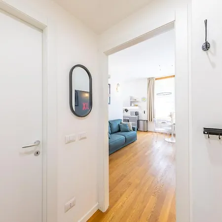 Crocetta M3 Modern Two 2 Stops From The Duomo Apartment Milan